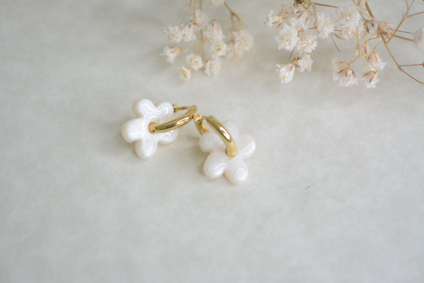 White flower hoops