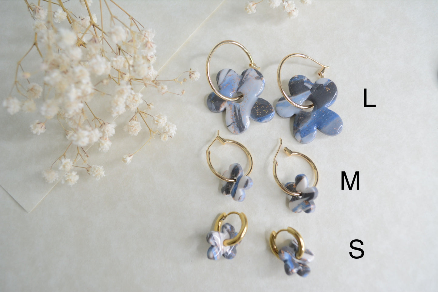 marble blue flower hoop