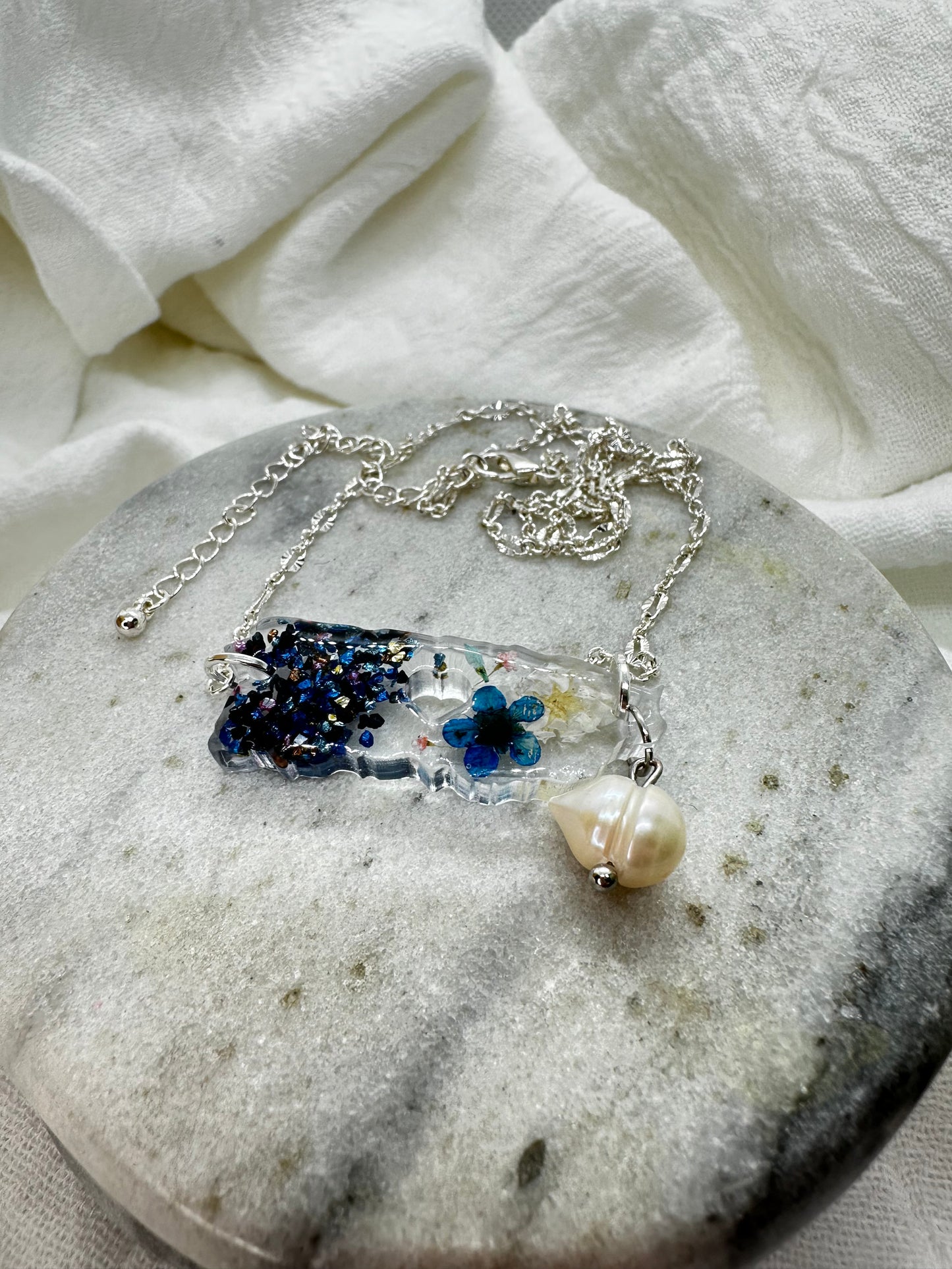 Puerto Rico necklace (blue with pearl)