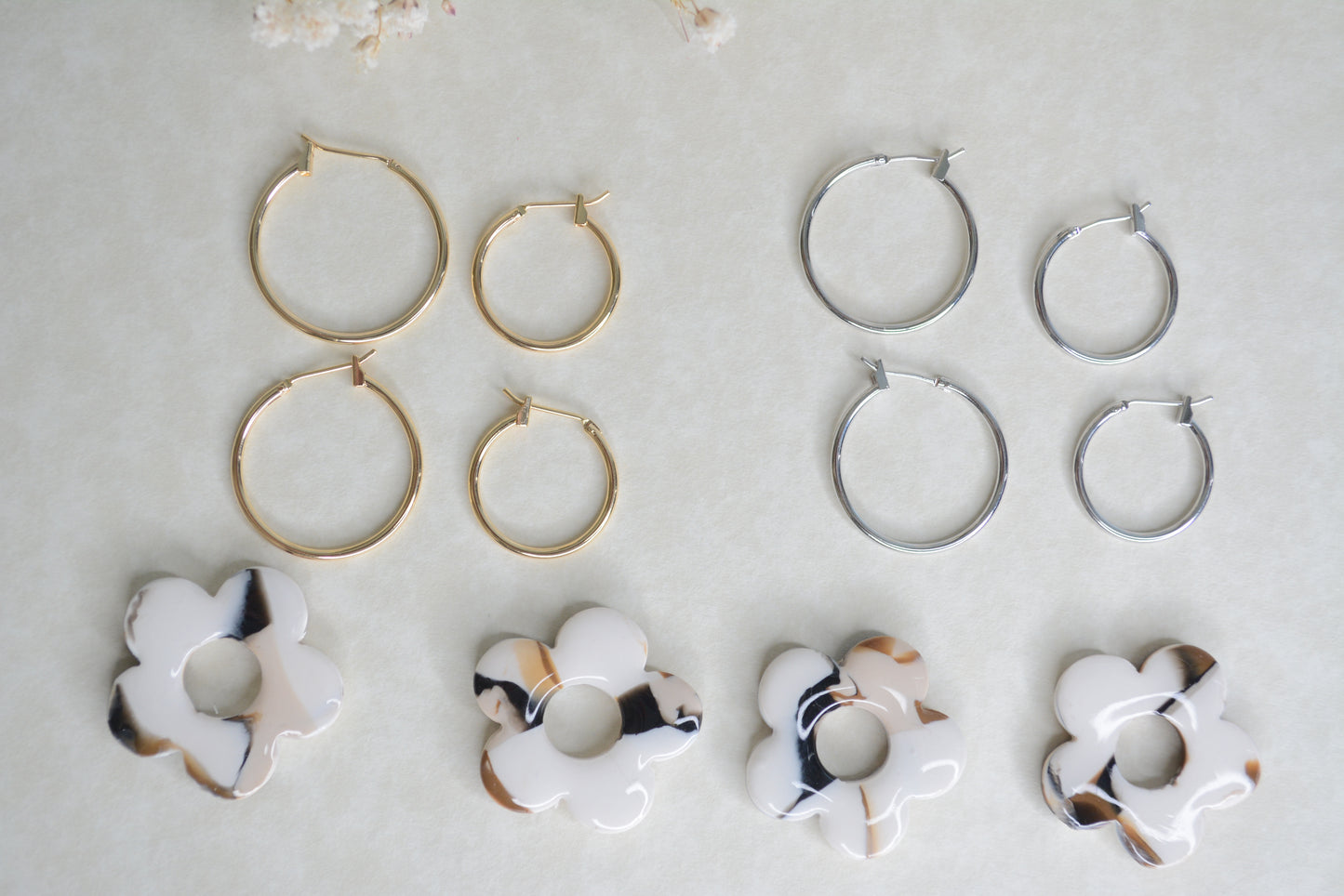 Brown marble flower hoops