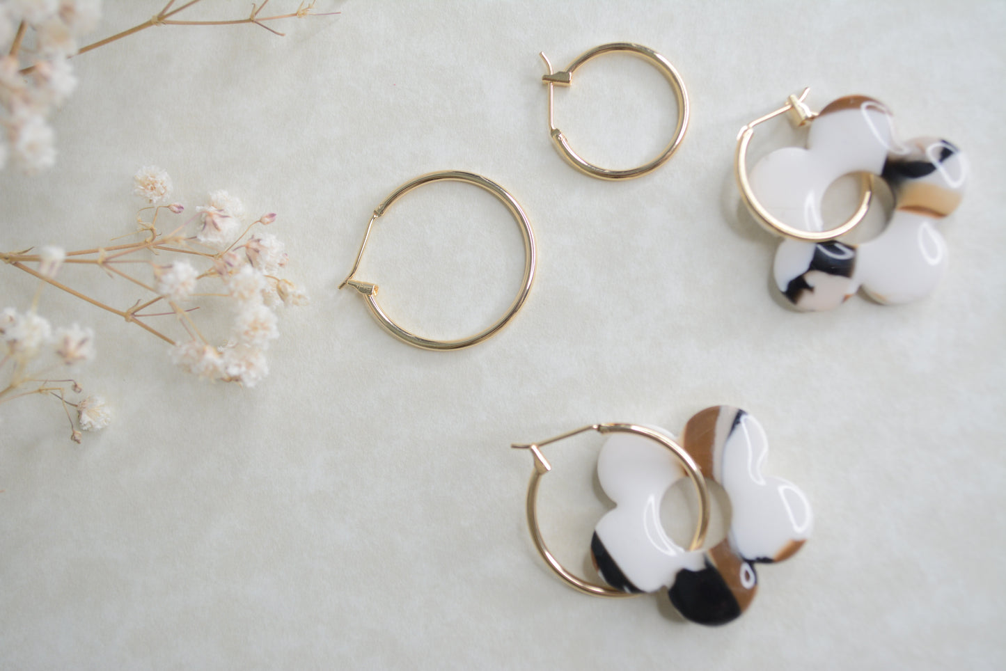Brown marble flower hoops