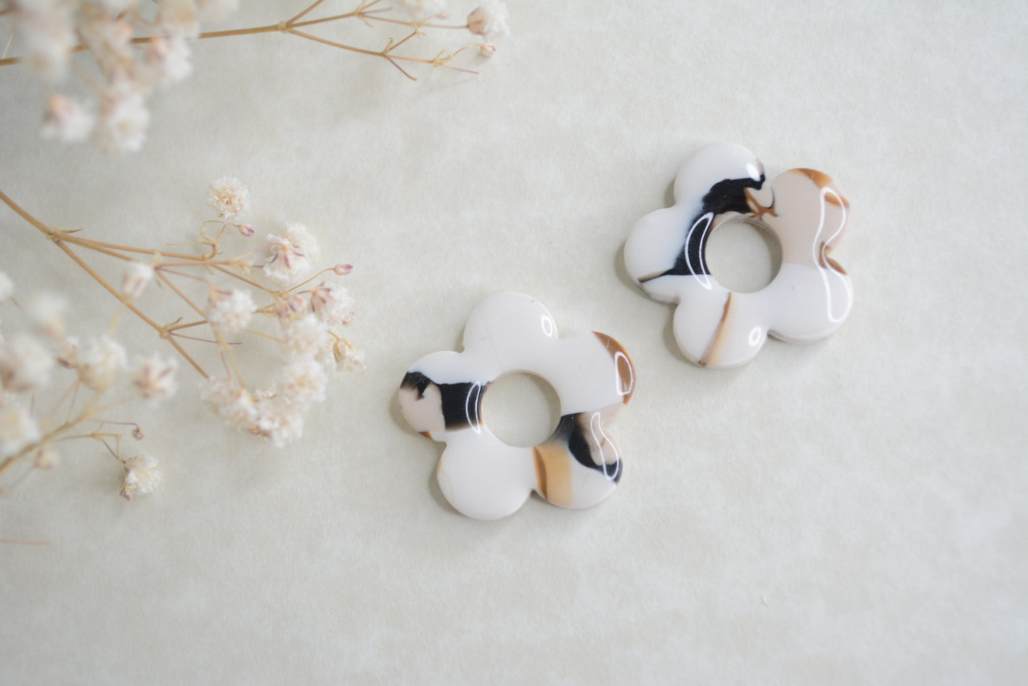 Brown marble flower hoops