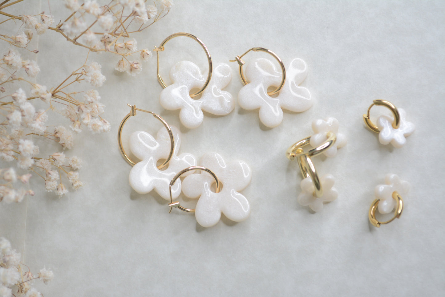 White flower hoops