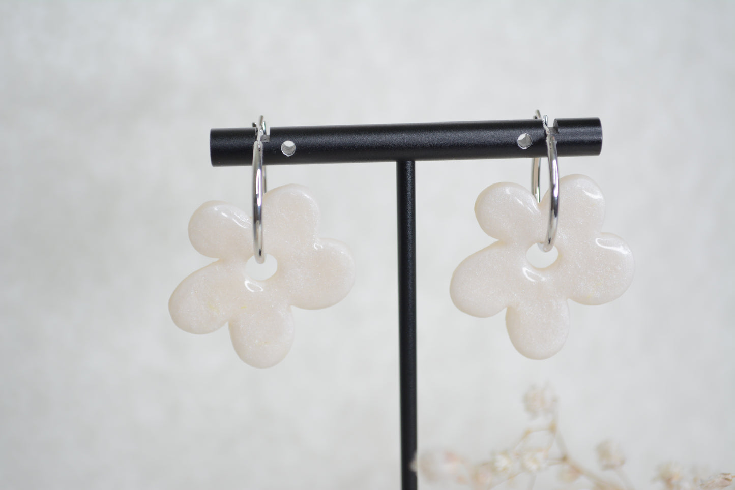 White flower hoops