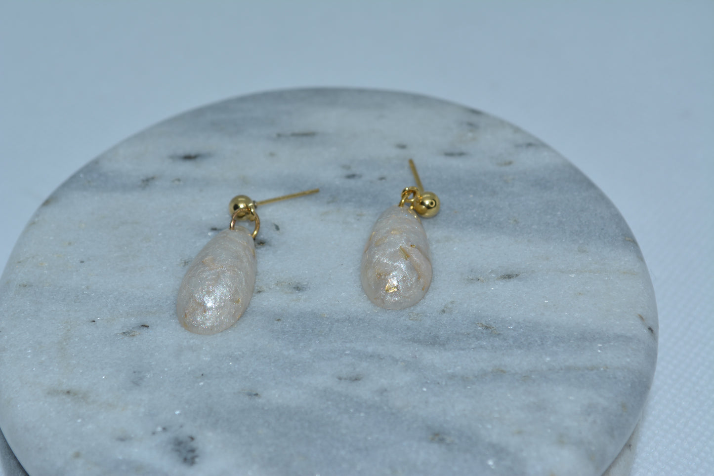 Drop resin earrings