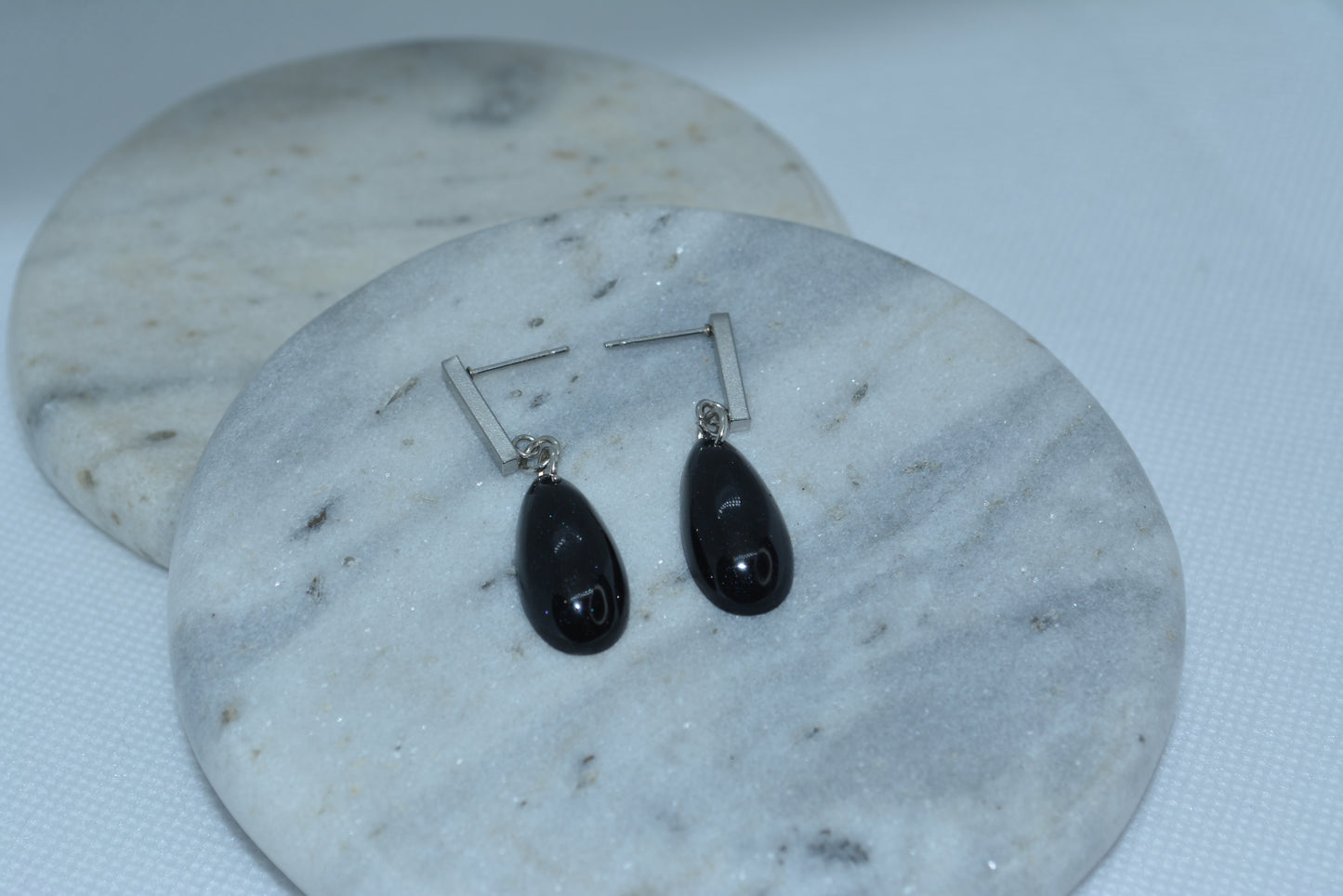 Drop resin earrings